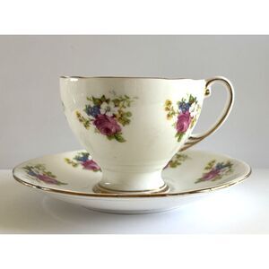 Royal Standard Bone China Teacup Saucer England Floral Rose Gold Trim VTG Set